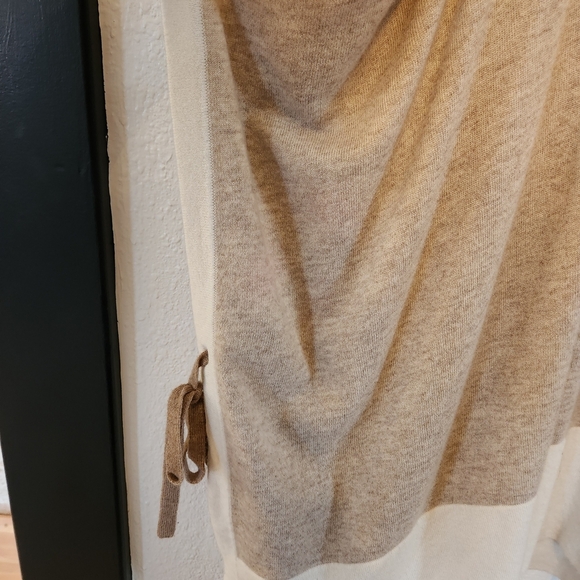 J. McLaughlin Cashmere Wool Cozy Tan Cream Poncho Shawl One Size Coastal Grandma - Picture 5 of 6